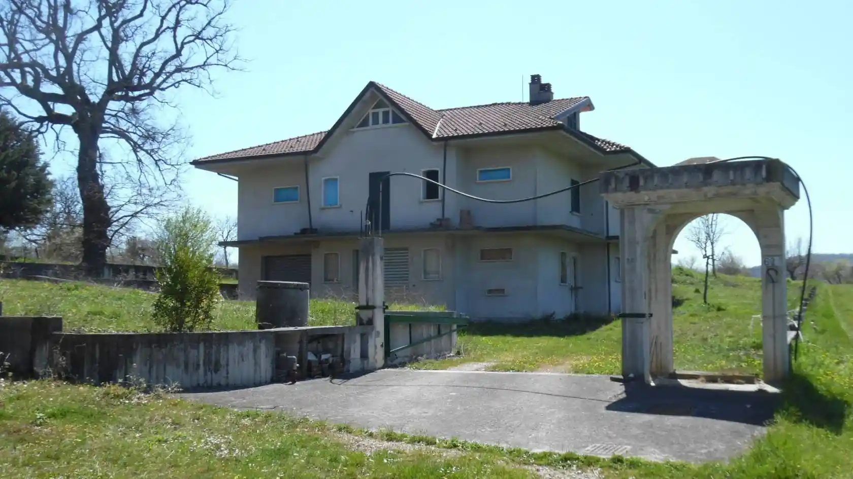 Villa unifamiliare 132 m², Lioni - foto 2