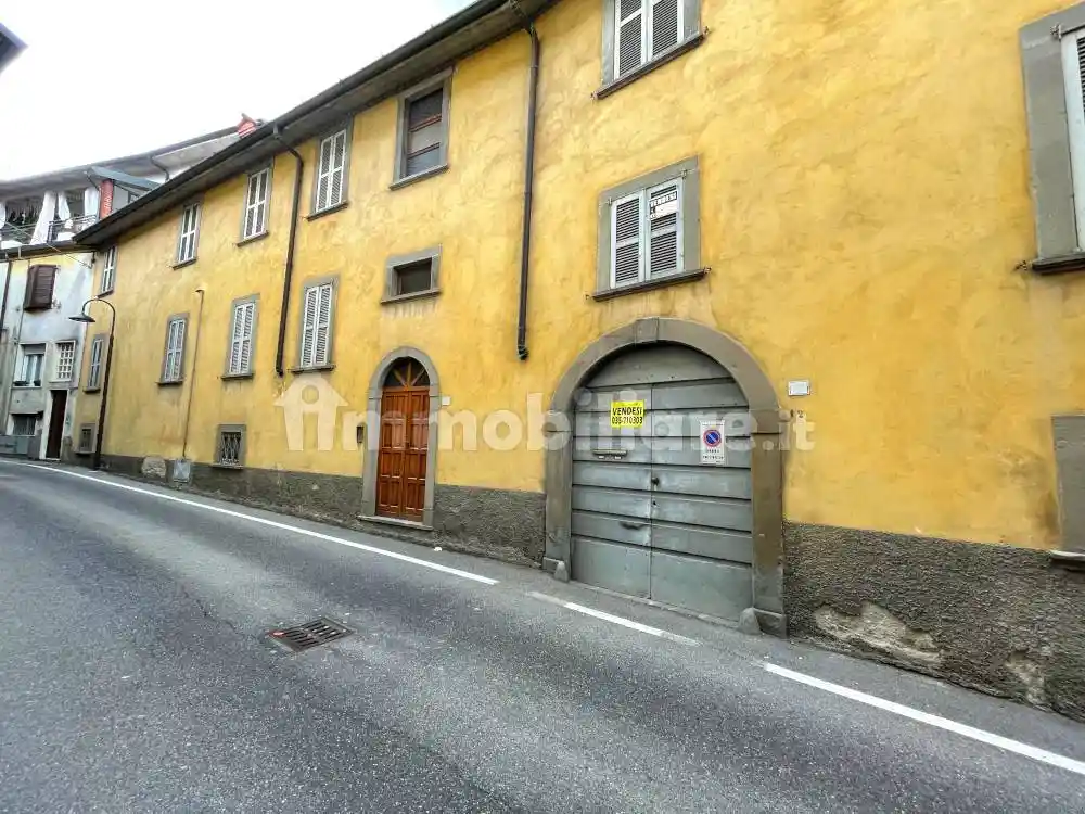 Casa indipendente in vendita a Pradalunga