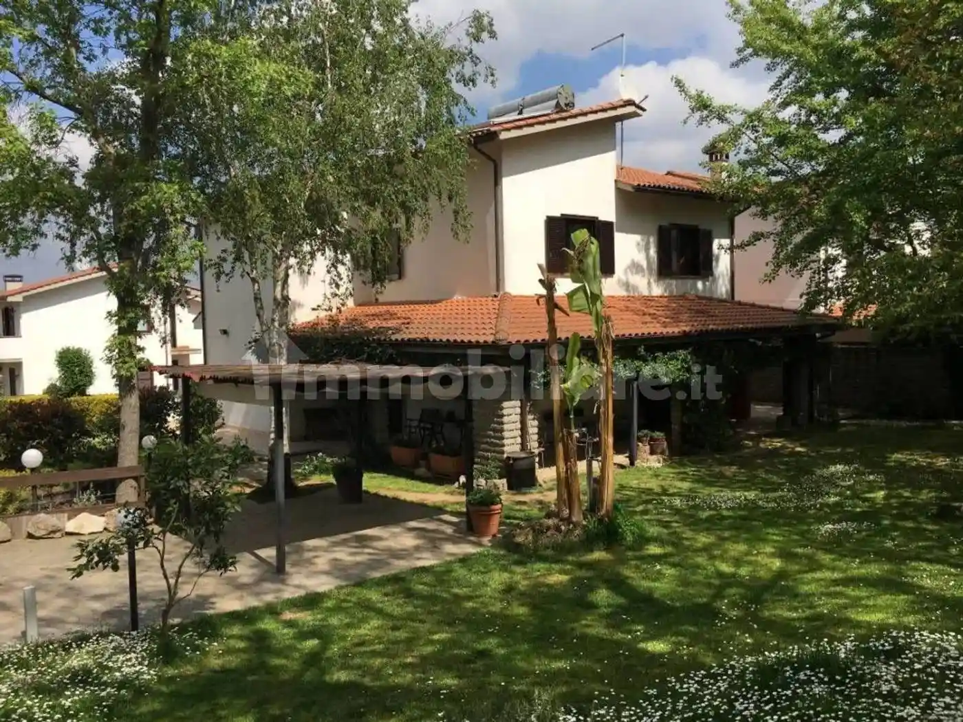 Villa in vendita a Monterosi