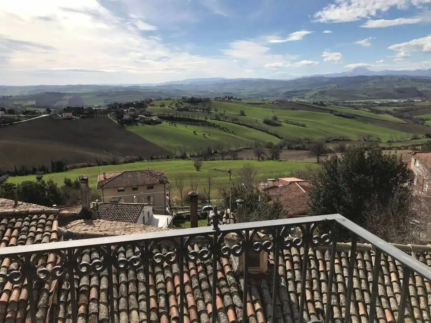 Casa indipendente in vendita a Ostra Vetere