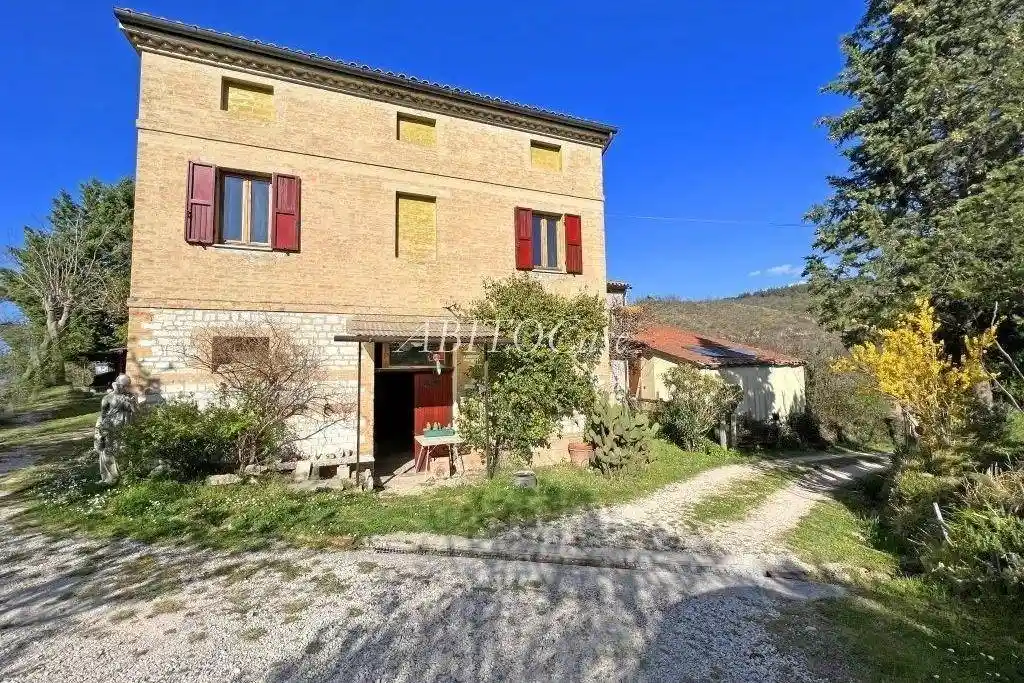 Rustico - Casale in vendita a Arcevia