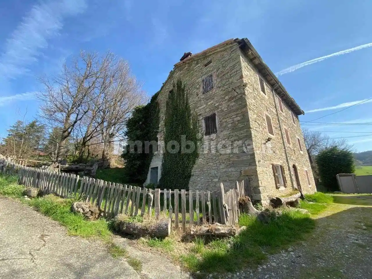 Casa indipendente in vendita a Castelnovo Ne' Monti