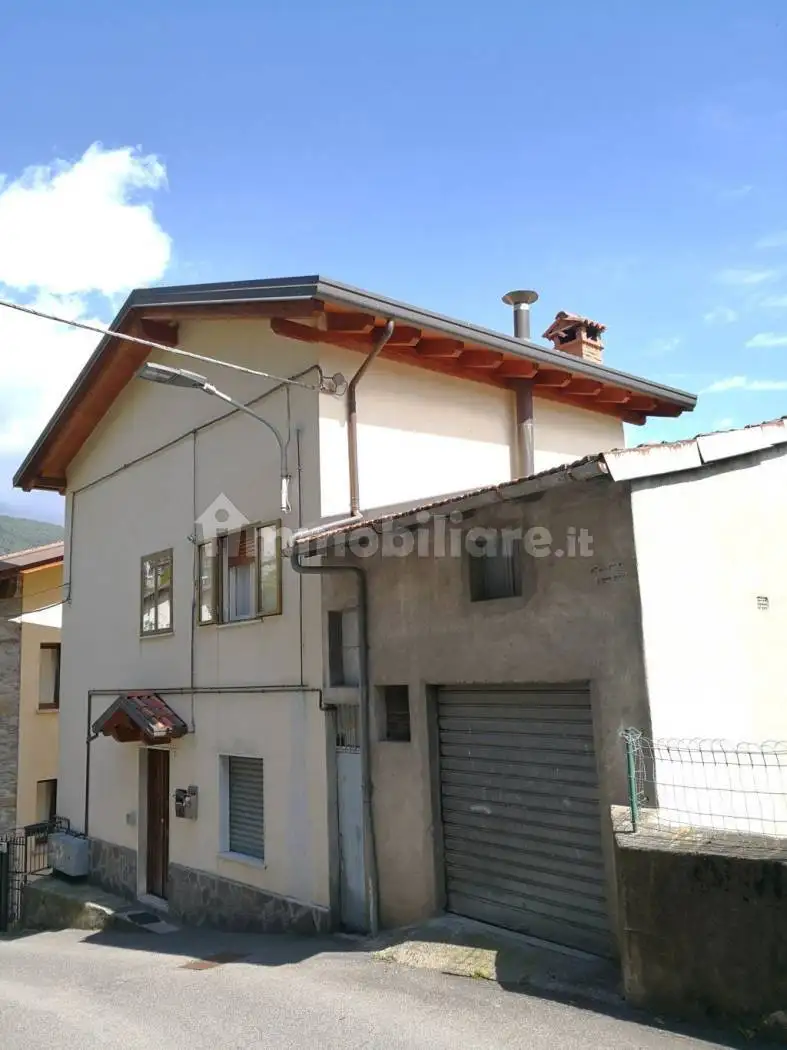 Appartamento in vendita a Berzo Demo