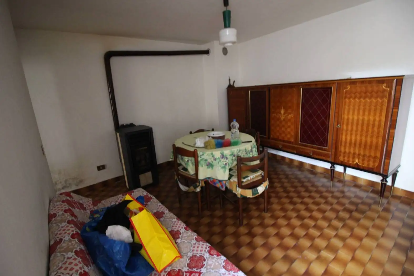 Terratetto plurifamiliare 166 m², buono stato, Centro, Esino Lario - foto 5