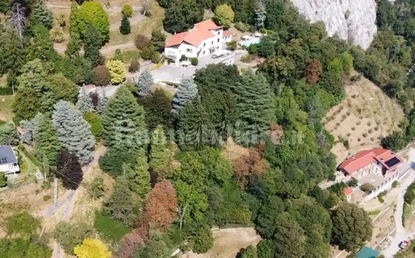 Villa unifamiliare via  San Martino 34, Corneno Galliano Carella Mariaga, Eupilio - foto 3