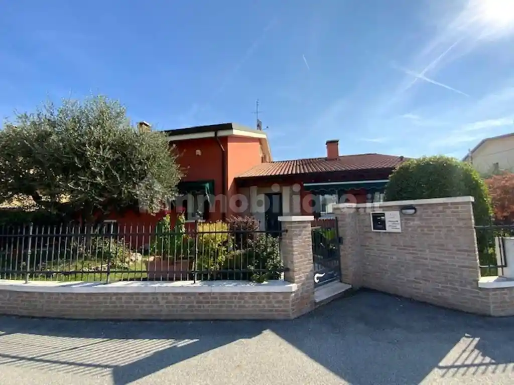 Villa in vendita a Mestrino