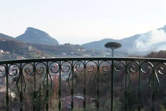 Rustico - Casale in vendita a Cava de' Tirreni