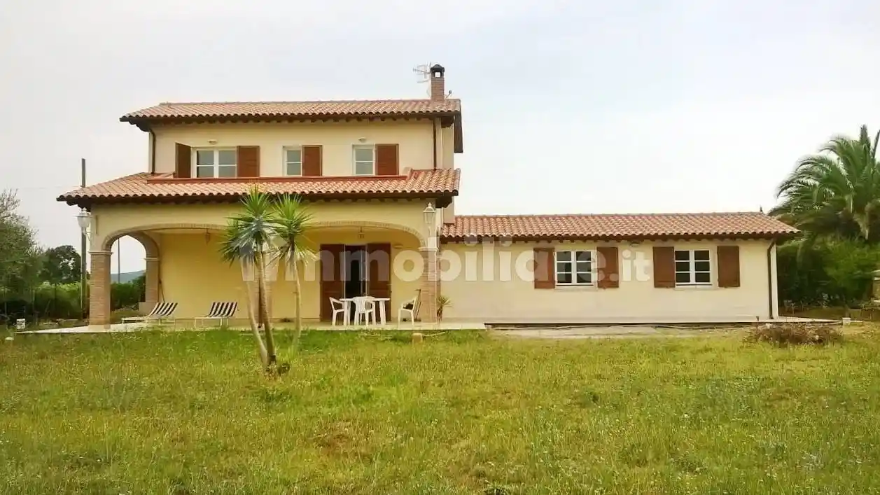 Casa indipendente in vendita a Scarlino