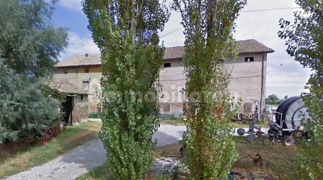 Rustico - Casale in vendita a Reggio Emilia