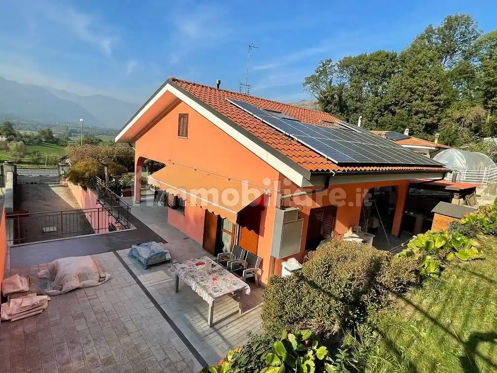 Villa in vendita a Trana