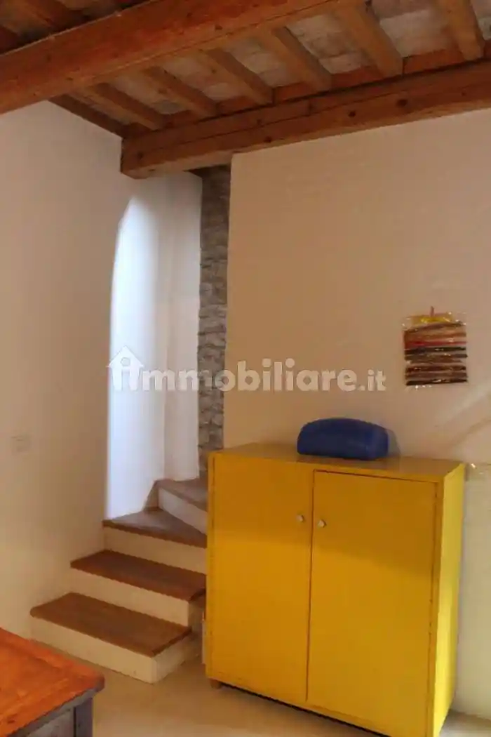 Casa indipendente in vendita a Serra San Quirico