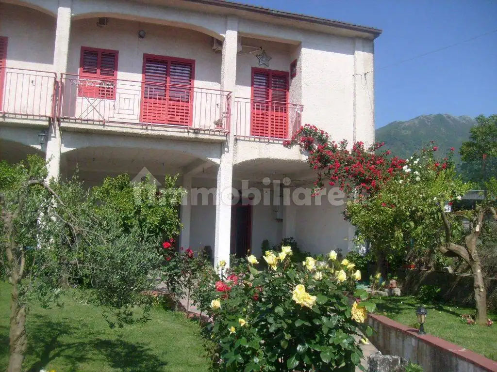 Villa in vendita a Sant'Agata de' Goti