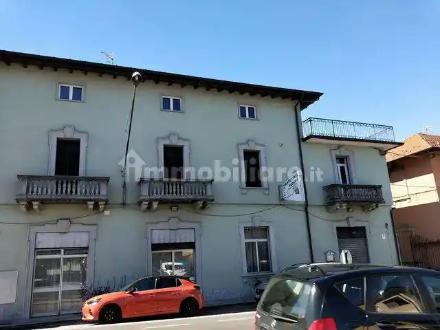 Appartamento in vendita a Sesto Calende