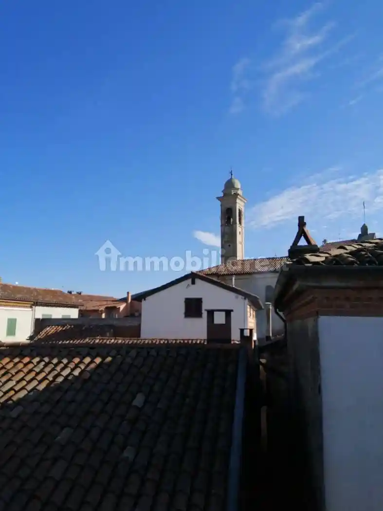 Palazzo - Edificio in vendita a Calliano