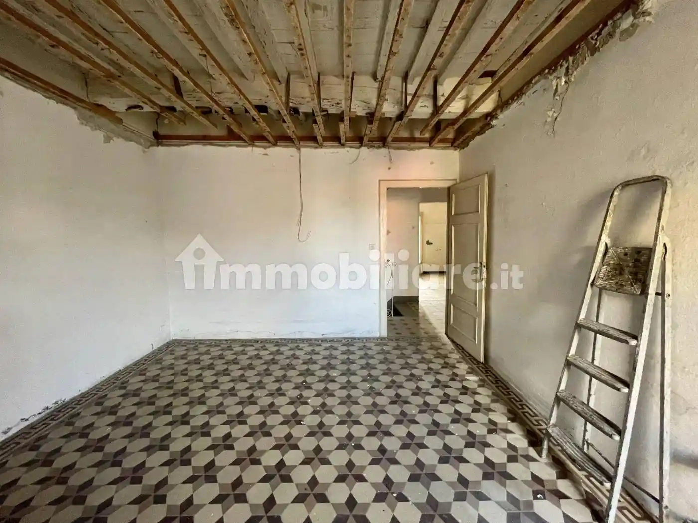Casa indipendente in vendita a Lucca