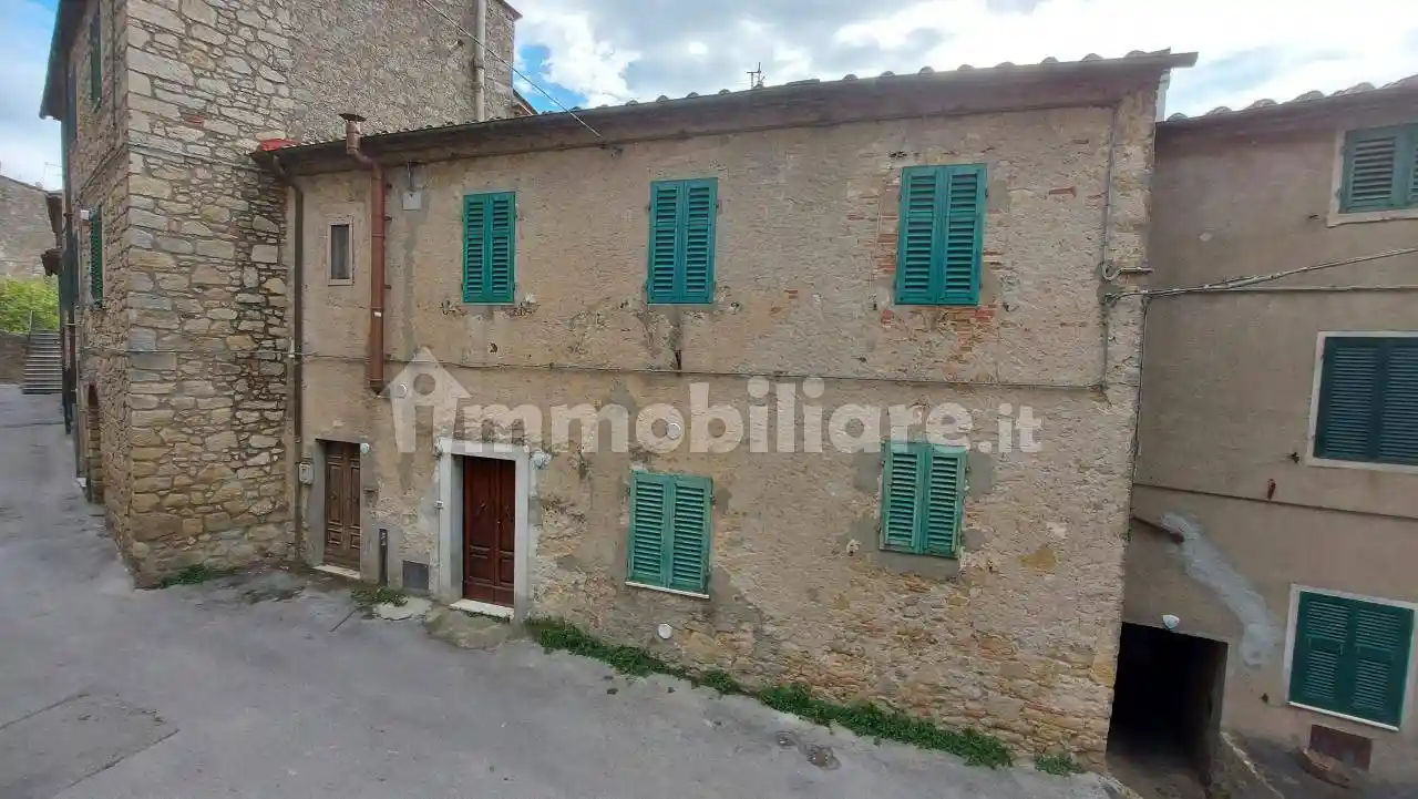 Appartamento in vendita a Roccastrada