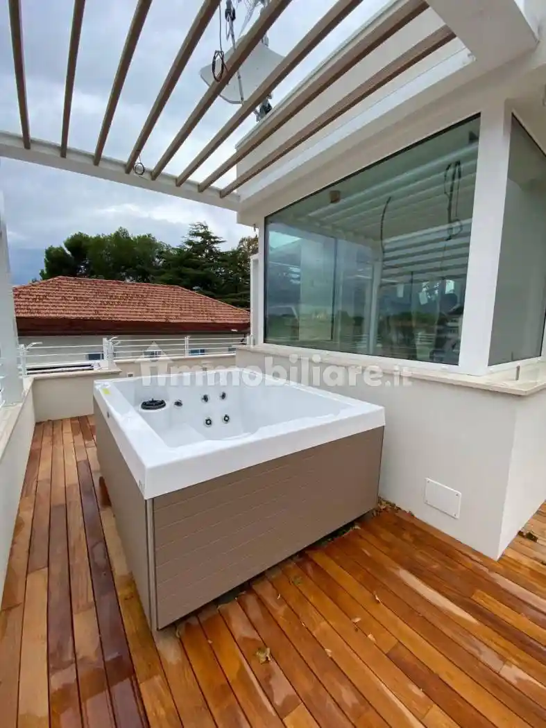 Attico - Mansarda in affitto a Riccione