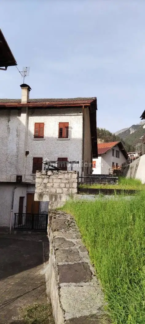 Casa indipendente in vendita a Lozzo di Cadore
