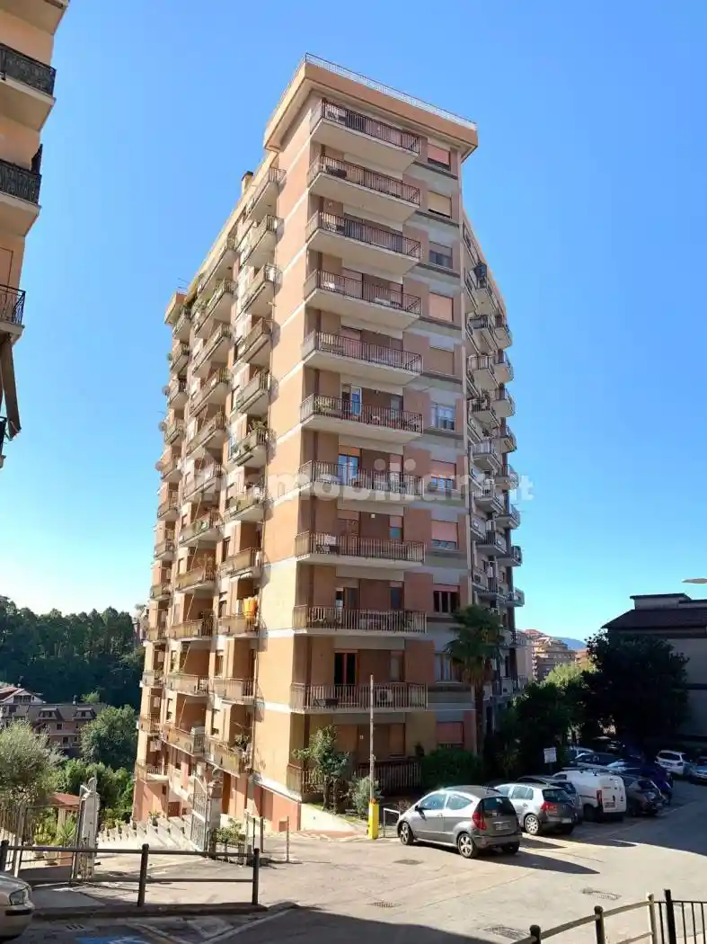 Appartamento in vendita a Frosinone