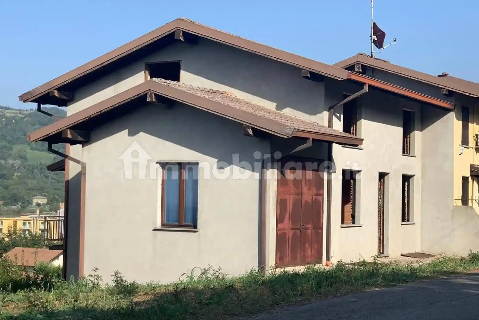 Villa in vendita a Godiasco Salice Terme