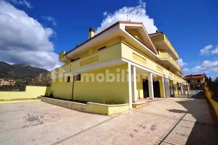 Villa in vendita a Vicovaro