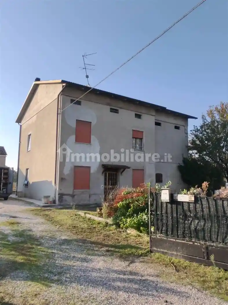 Casa indipendente in vendita a Reggiolo