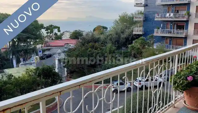 Appartamento in affitto a Napoli