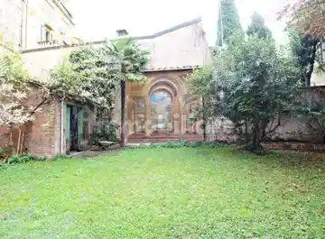 Palazzo - Edificio in vendita a Padova