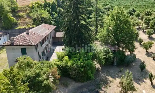 Rustico - Casale in vendita a Santo Stefano Belbo
