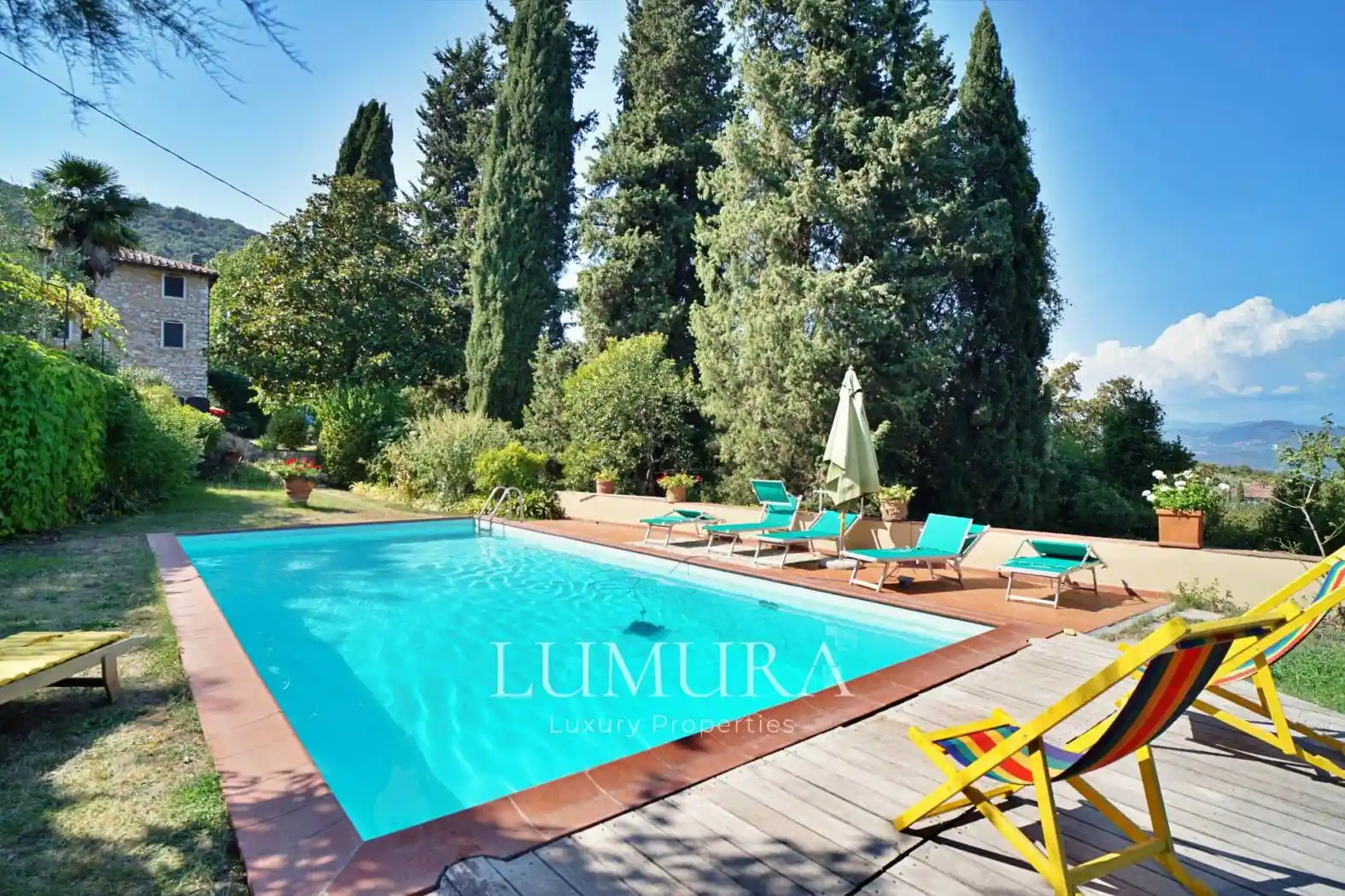 Rustico - Casale in vendita a Lucca