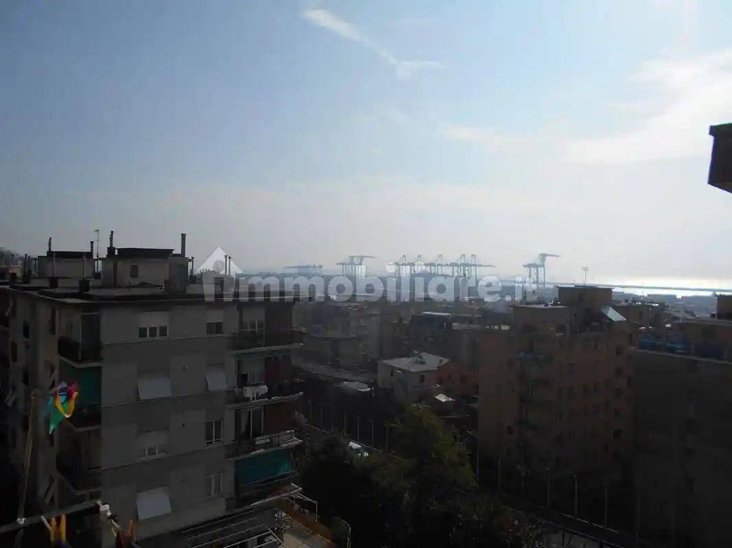 Appartamento in vendita a Genova