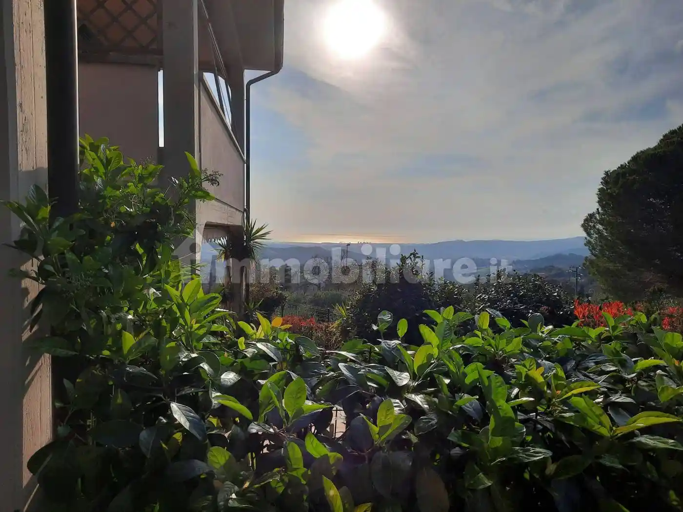 Appartamento in vendita a Castellina Marittima