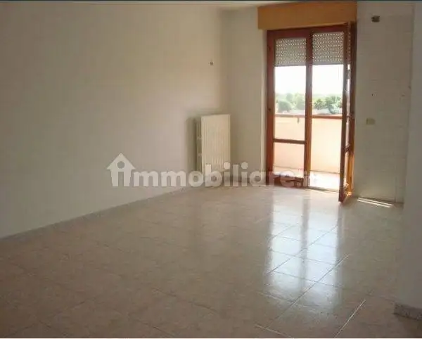 Appartamento via Antonio De Curtis 2, Carapelle - foto 3