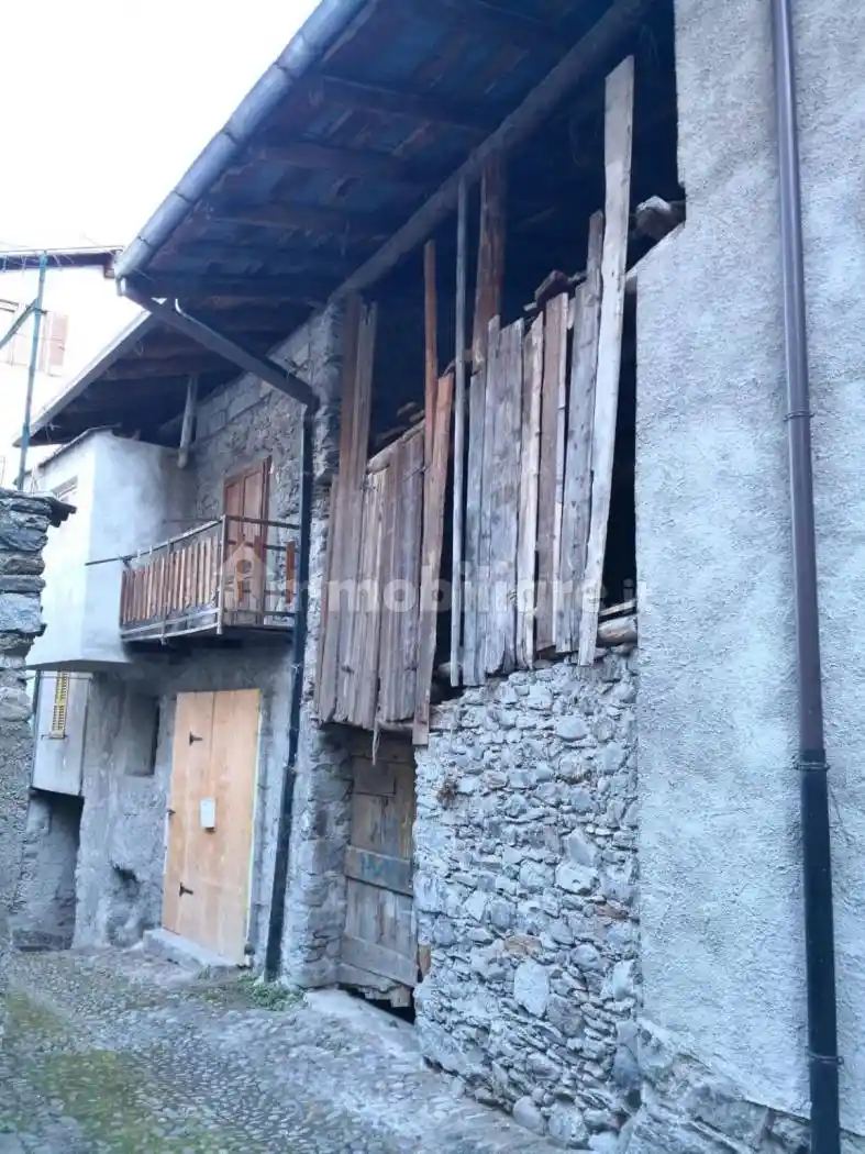 Rustico - Casale in vendita a Edolo