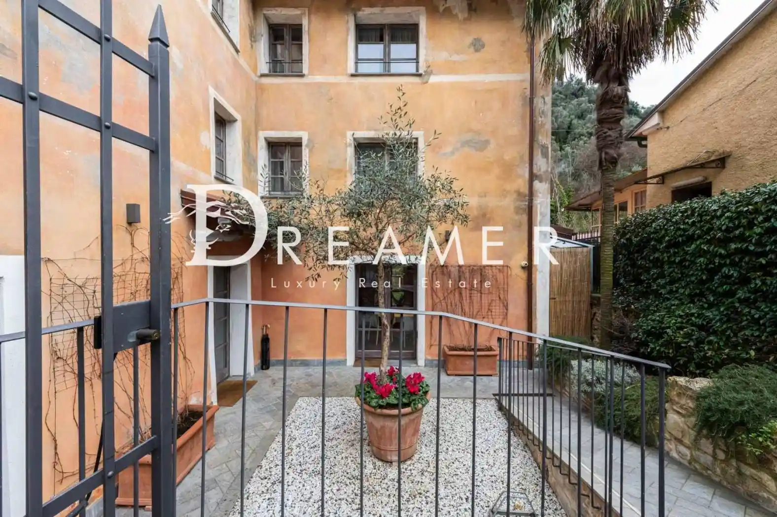 Villa in vendita a Pietrasanta