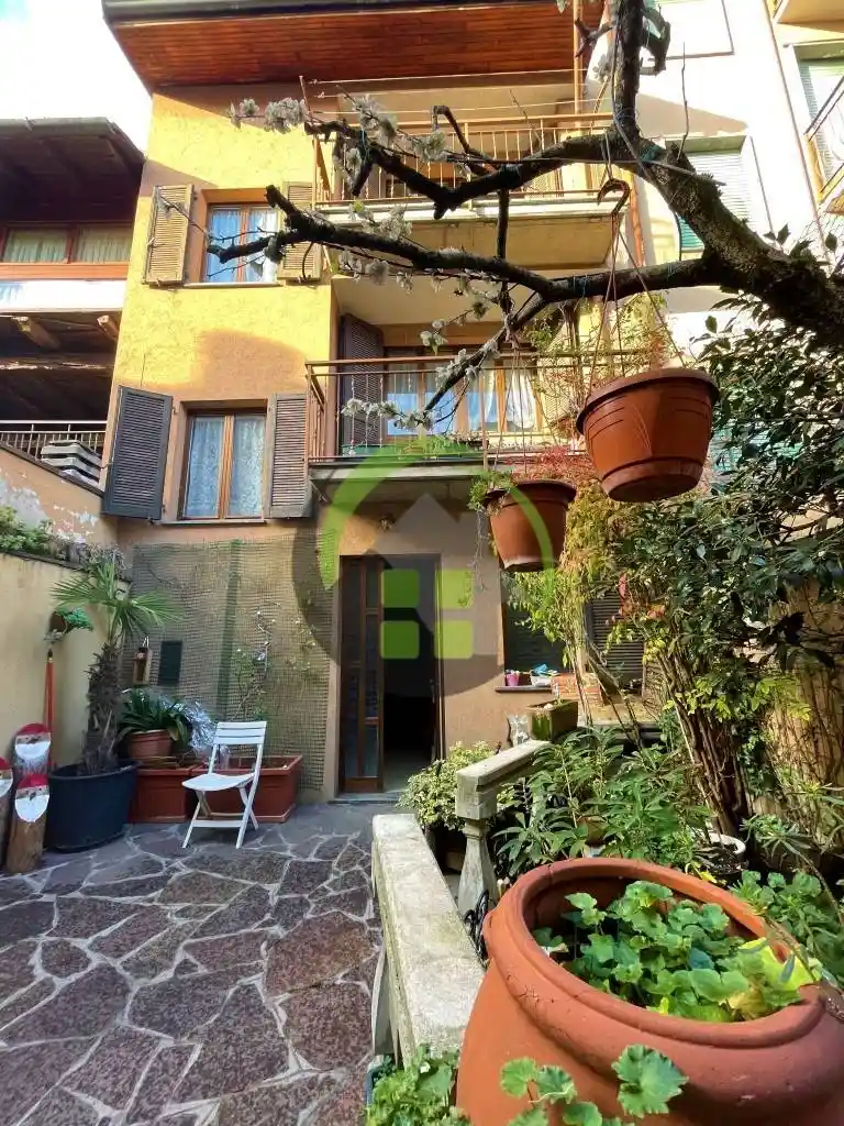 Casa indipendente in vendita a Gazzaniga