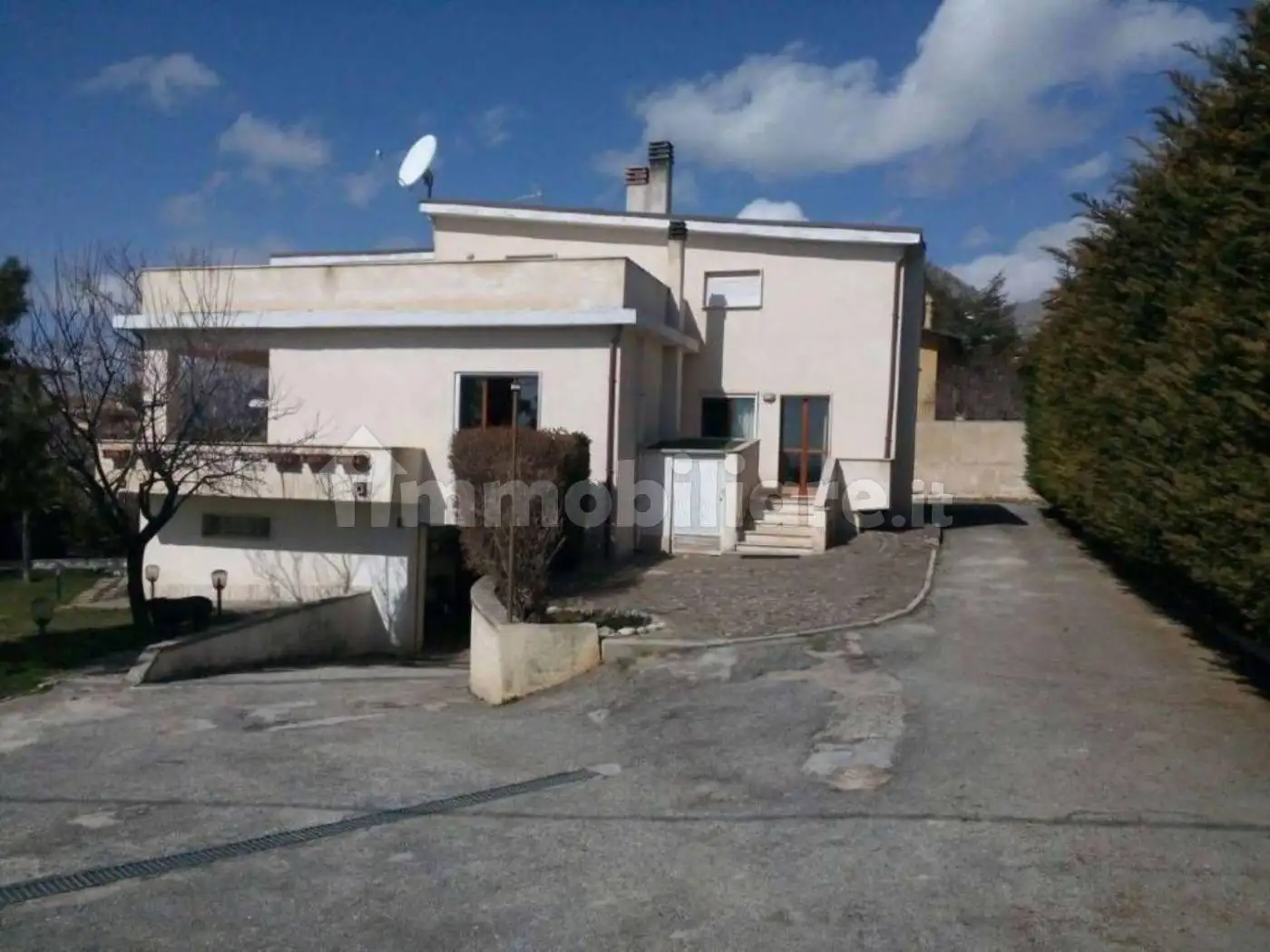 Villa in affitto a Aielli