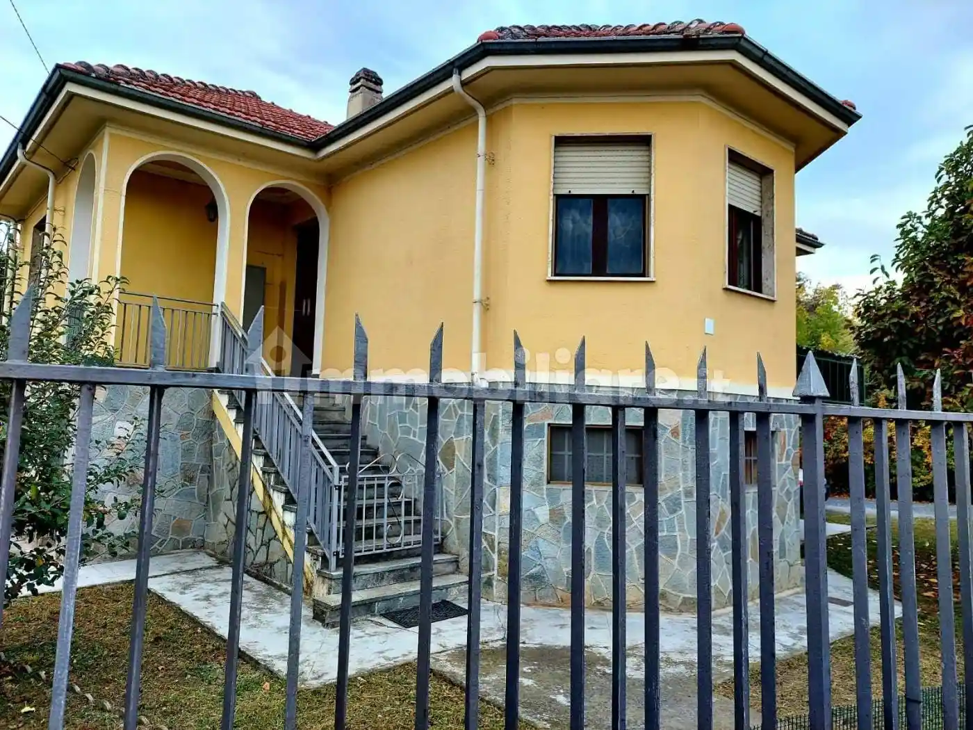 Villa in vendita a Cavour