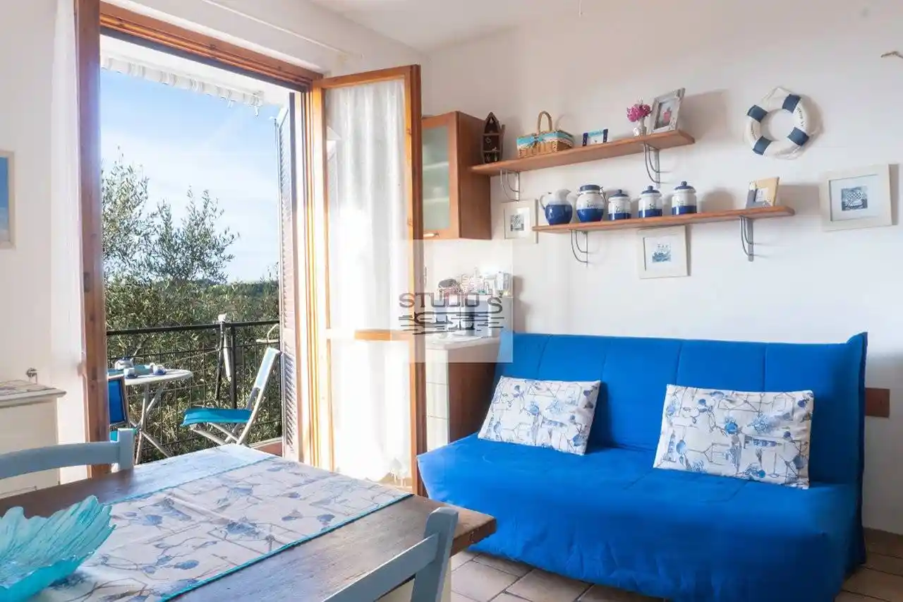 Appartamento in vendita a Pompeiana