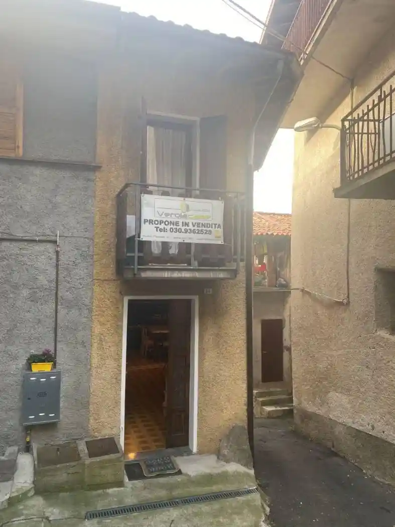 Casa indipendente in vendita a Pisogne