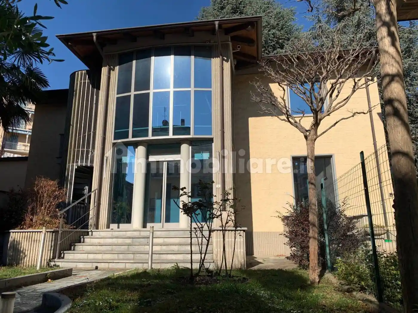 Palazzo - Edificio in vendita a Pinerolo