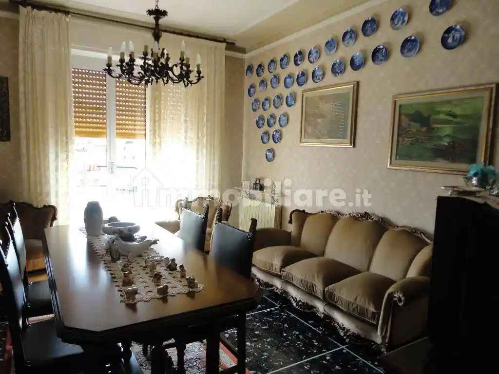 Appartamento in vendita a Sarzana