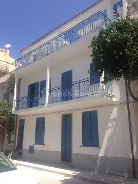 Palazzo - Edificio in Vendita - foto 2