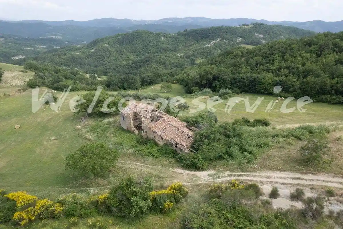 Rustico - Casale in vendita a Montone