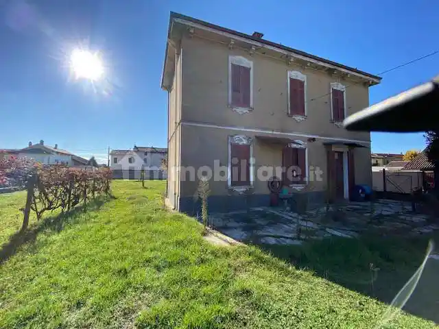 Villa in vendita a Gambolò