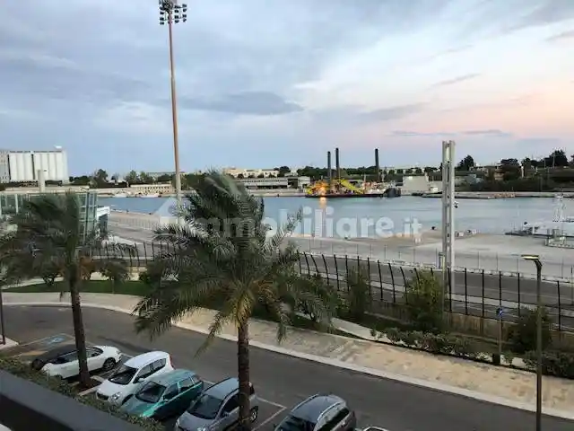 Appartamento in affitto a Brindisi