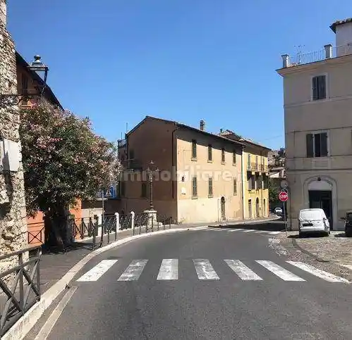 Palazzo - Edificio in vendita a Narni