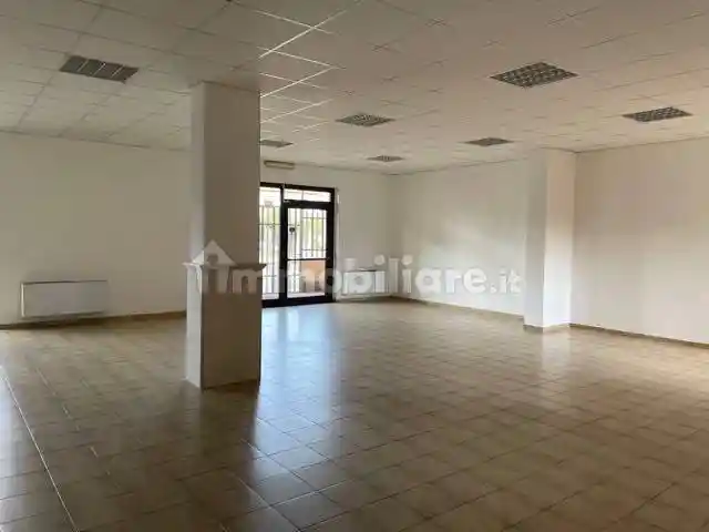 Palazzo - Edificio in affitto a Macomer