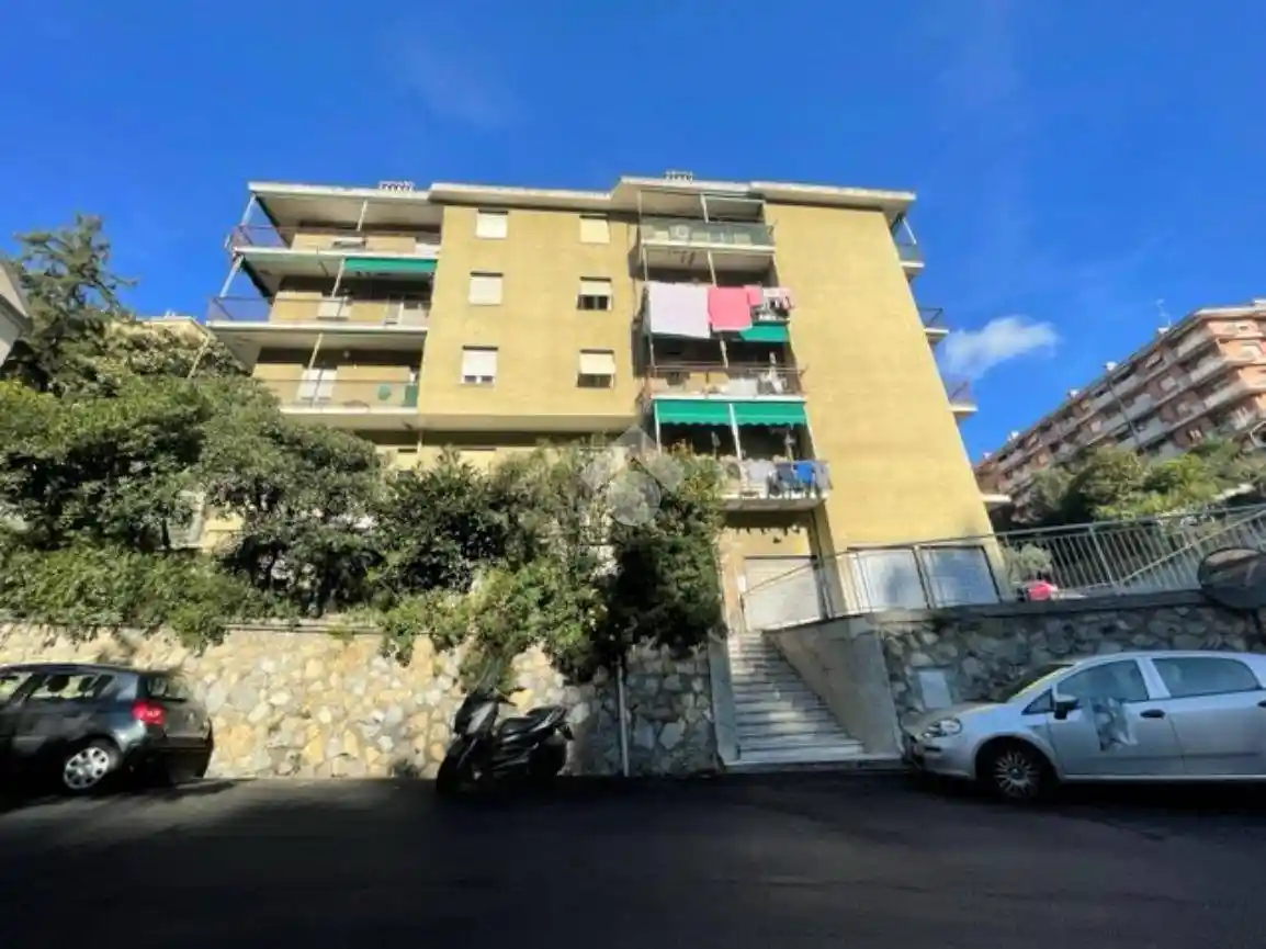 Appartamento in vendita a Genova