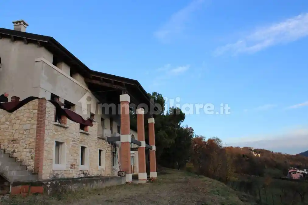 Villa in vendita a Cornedo Vicentino